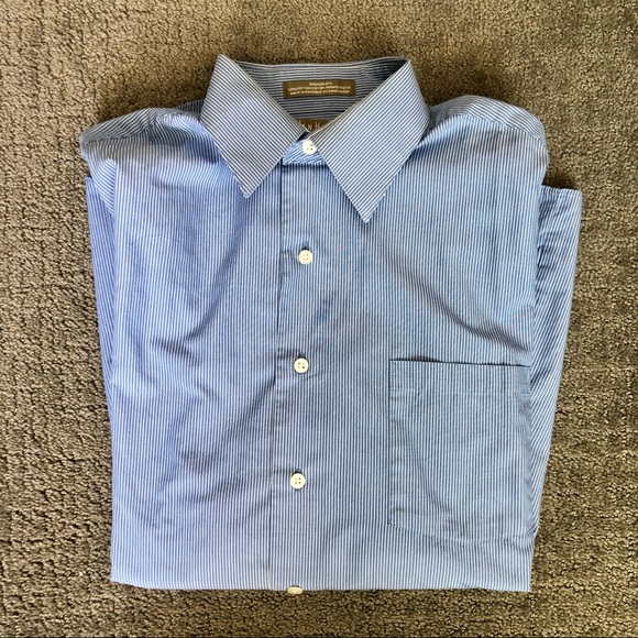 Van Heusen Men’s Fitted Blue & White Stripe Button Down Shirt WrinkleFree 15 1/2 - Picture 1 of 6